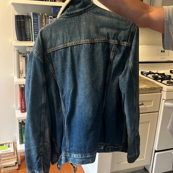 Levi’s jacket - Picture 2 of 2